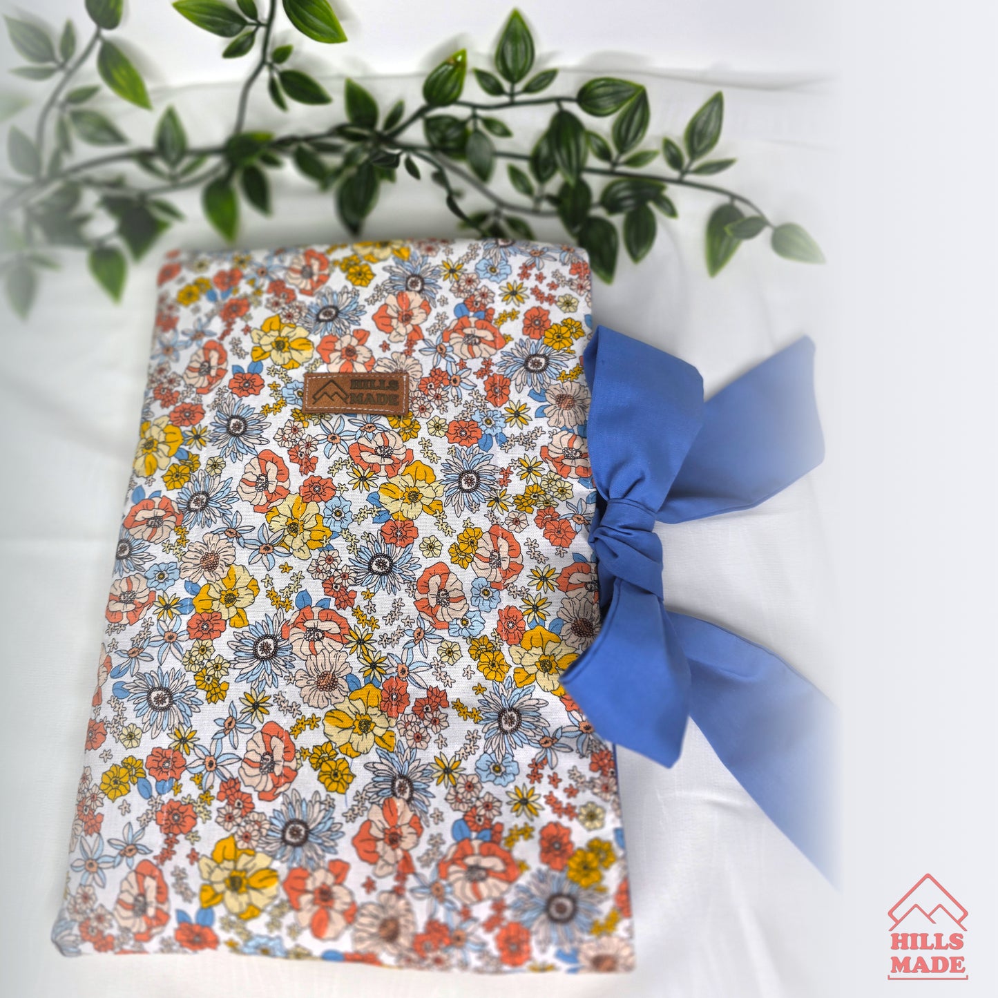 Quilted Bow Book Sleeve - Mixed Flora