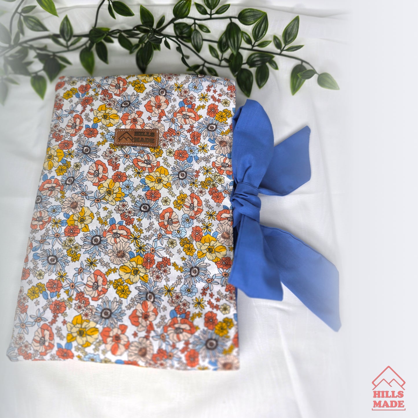 Quilted Bow Book Sleeve - Mixed Flora