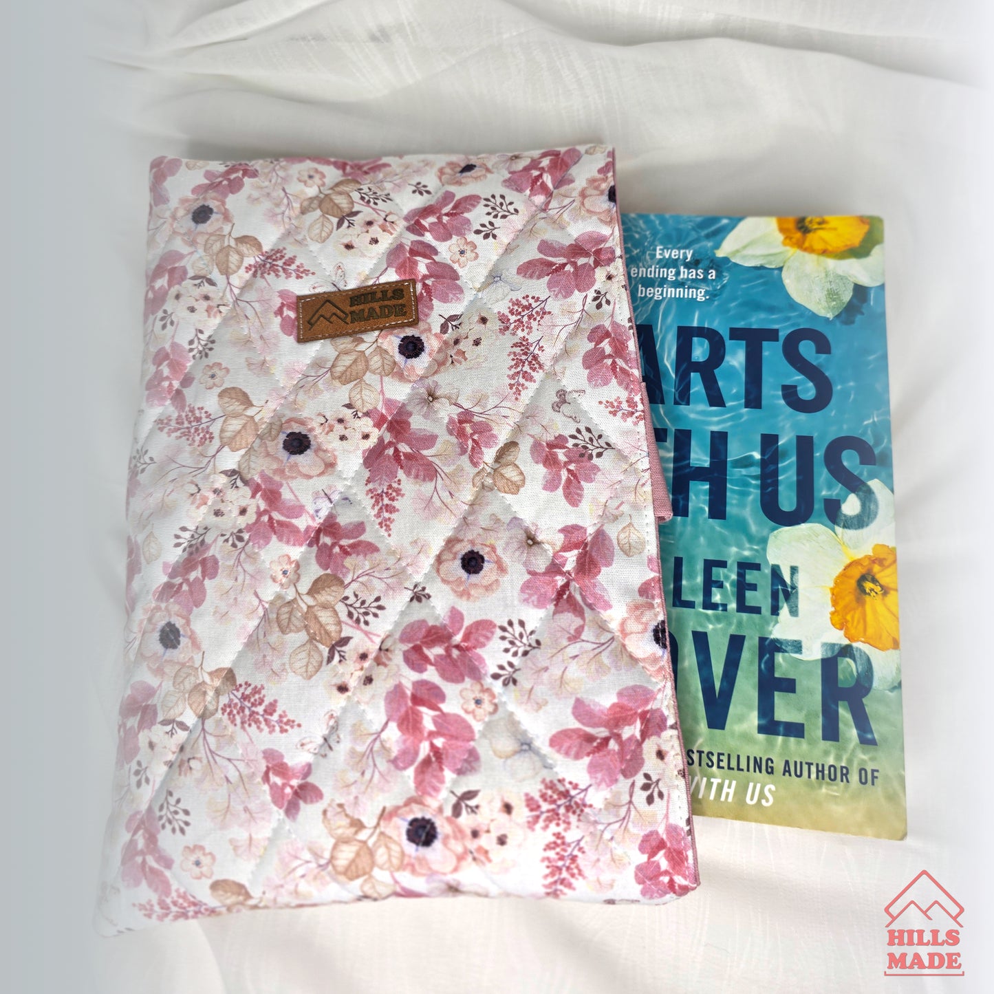 Quilted Bow Book Sleeve - Blossom Whisper